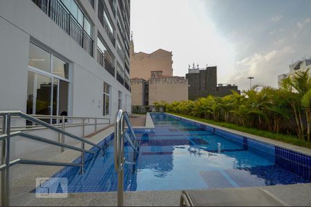 Studio para alugar com 34m², 1 quarto e 1 vaga Studio para alugar com 34m², 1 quarto e 1 vagaPiscina