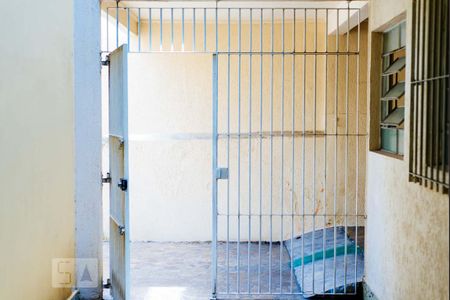 Quintal de casa à venda com 4 quartos, 228m² em Centro, Diadema