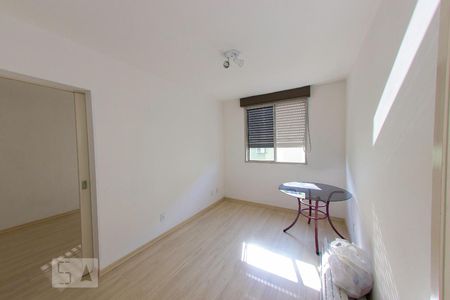 Sala de apartamento à venda com 1 quarto, 50m² em Cavalhada, Porto Alegre
