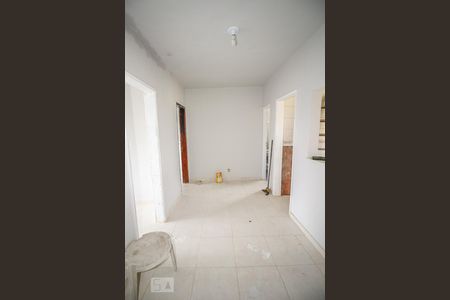 Sala de casa para alugar com 2 quartos, 110m² em Vila da Penha, Rio de Janeiro