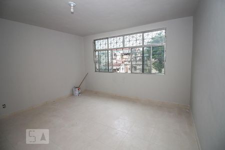 Quarto 2 de casa para alugar com 2 quartos, 110m² em Vila da Penha, Rio de Janeiro