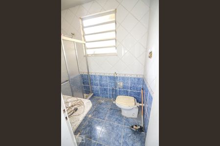 Banheiro de casa para alugar com 2 quartos, 110m² em Vila da Penha, Rio de Janeiro