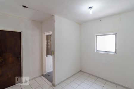 Quarto suíte de casa para alugar com 5 quartos, 200m² em Vila Ribeiro de Barros, São Paulo