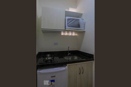 Cozinha de apartamento para alugar com 1 quarto, 30m² em Vila Dom Pedro I, São Paulo