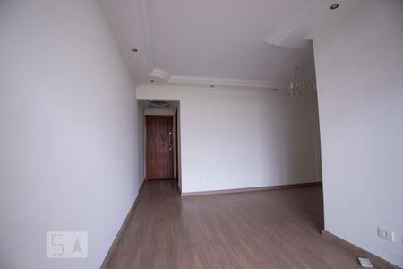 Apartamento para alugar com 76m², 3 quartos e 2 vagassala