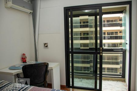 Apartamento para alugar com 89m², 3 quartos e 2 vagasQuarto 2