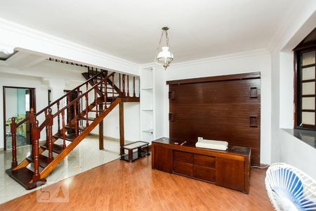 Casa para alugar com 360m², 3 quartos e 3 vagasSala