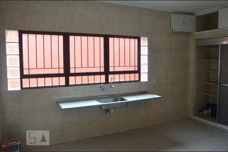 Cozinha  de casa à venda com 2 quartos, 210m² em Vila Baruel, São Paulo