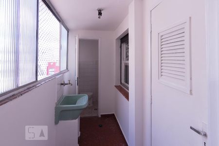 Área de Serviço de apartamento para alugar com 2 quartos, 66m² em Água Branca, São Paulo