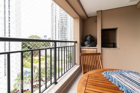 Apartamento à venda com 80m², 3 quartos e 1 vagaVaranda