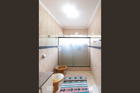 Casa à venda com 500m², 4 quartos e 6 vagasBanheiro Social