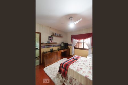 Casa à venda com 500m², 4 quartos e 6 vagasSuíte 1