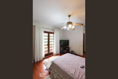 Casa à venda com 500m², 4 quartos e 6 vagasSuíte 2