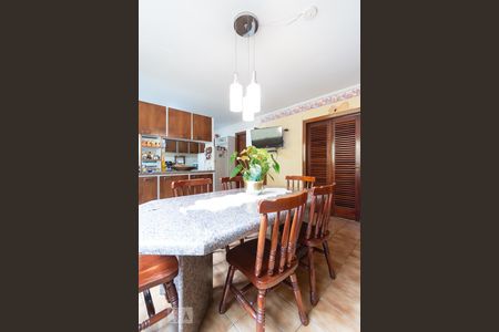 Casa à venda com 500m², 4 quartos e 6 vagasCopa