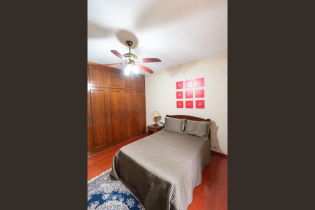 Casa à venda com 500m², 4 quartos e 6 vagasQuarto 1