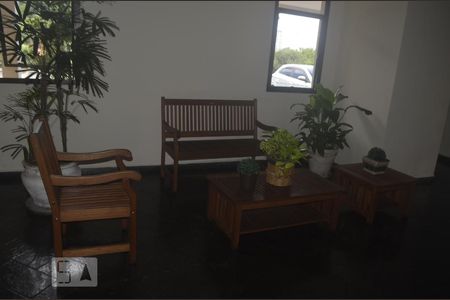 Hall de apartamento à venda com 3 quartos, 70m² em Jardim Ampliação, São Paulo