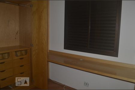 Quarto de apartamento à venda com 3 quartos, 70m² em Jardim Ampliação, São Paulo