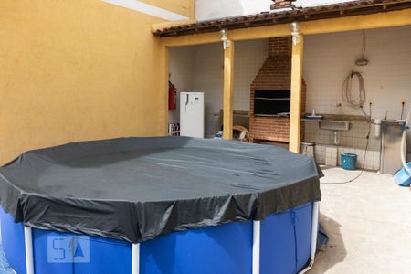 Casa de condomínio à venda com 90m², 3 quartos e 2 vagas Casa de condomínio à venda com 90m², 3 quartos e 2 vagasÁrea comum - Churrasqueira