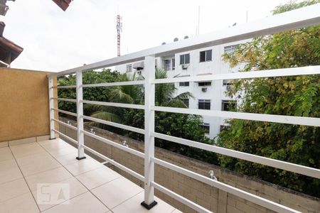 Casa de condomínio à venda com 90m², 3 quartos e 2 vagas Casa de condomínio à venda com 90m², 3 quartos e 2 vagasVaranda acesso pela Suíte