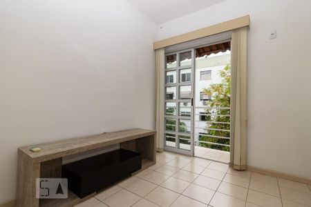 Casa de condomínio à venda com 90m², 3 quartos e 2 vagas Casa de condomínio à venda com 90m², 3 quartos e 2 vagasSuíte