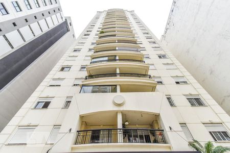Apartamento para alugar com 72m², 2 quartos e 2 vagasFachada