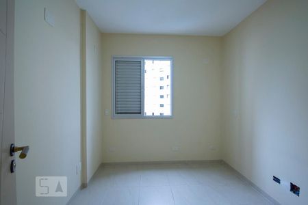 Quarto 2 de apartamento para alugar com 2 quartos, 64m² em Santa Teresinha, São Paulo