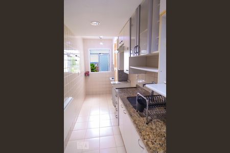 Cozinha de apartamento à venda com 2 quartos, 60m² em Del Castilho, Rio de Janeiro