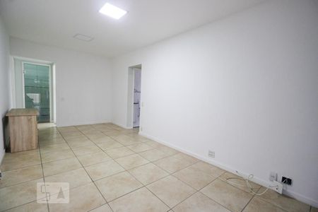 Apartamento à venda com 91m², 2 quartos e 1 vagaSala