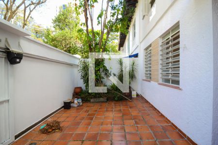 Garagem de casa à venda com 3 quartos, 159m² em Jardim Petrópolis, São Paulo