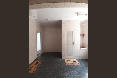 Apartamento para alugar com 70m², 3 quartos e sem vagaCozinha e Área de Serviço