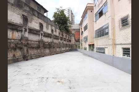 Apartamento para alugar com 70m², 3 quartos e sem vagaQuadra