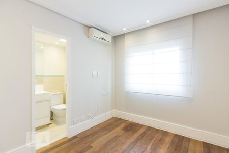 Apartamento para alugar com 205m², 3 quartos e 4 vagasSuite 1