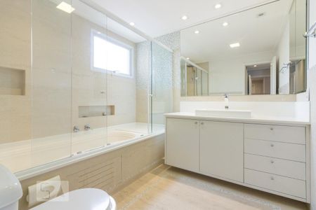 Apartamento para alugar com 205m², 3 quartos e 4 vagasBanheiro 2 Suite Master