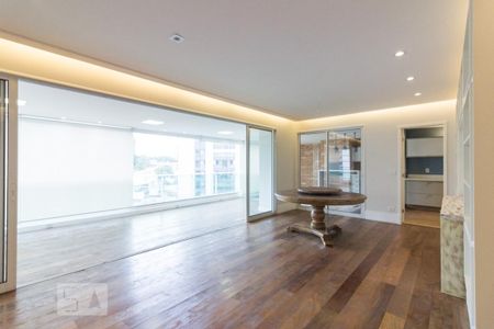 Apartamento para alugar com 205m², 3 quartos e 4 vagasSala