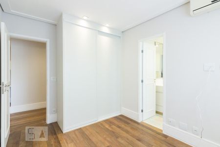 Apartamento para alugar com 205m², 3 quartos e 4 vagasSuite 1