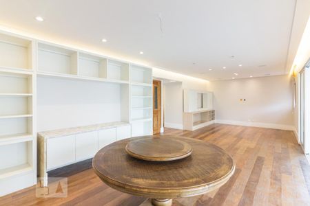 Apartamento para alugar com 205m², 3 quartos e 4 vagasSala