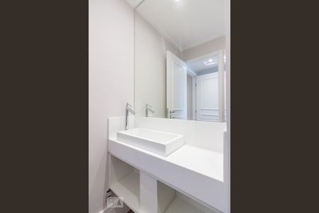 Apartamento para alugar com 205m², 3 quartos e 4 vagasLavabo