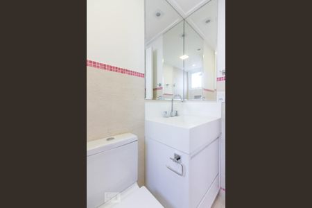 Apartamento para alugar com 205m², 3 quartos e 4 vagasBanheiro Suite 2