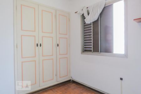 Quarto 2 de apartamento para alugar com 3 quartos, 85m² em Vila Olímpia, São Paulo