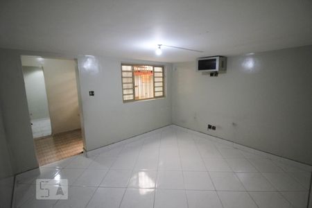 Casa à venda com 102m², 3 quartos e 2 vagas