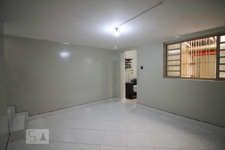 Casa à venda com 102m², 3 quartos e 2 vagas