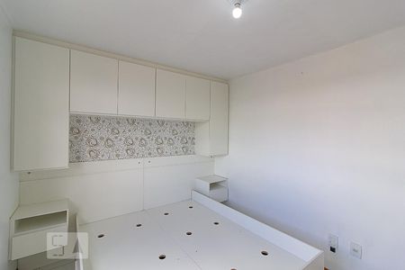 Quarto 2 de apartamento para alugar com 2 quartos, 48m² em Fazendinha, Curitiba