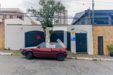 Casa à venda com 300m², 4 quartos e 2 vagas Casa à venda com 300m², 4 quartos e 2 vagasFachada - Placa Quinto Andar
