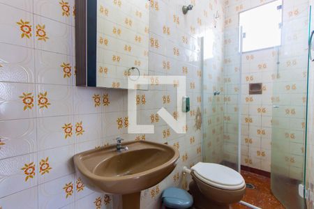 Casa à venda com 300m², 4 quartos e 2 vagas Casa à venda com 300m², 4 quartos e 2 vagasBanheiro 4