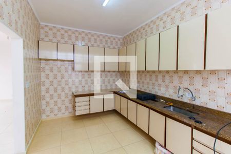 Casa à venda com 300m², 4 quartos e 2 vagas Casa à venda com 300m², 4 quartos e 2 vagasCozinha