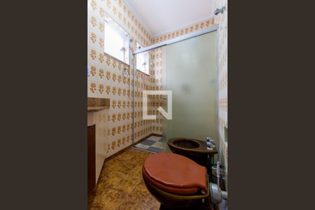 Casa à venda com 300m², 4 quartos e 2 vagas Casa à venda com 300m², 4 quartos e 2 vagasBanheiro 2