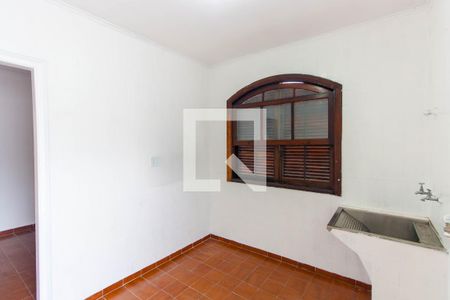 Casa à venda com 300m², 4 quartos e 2 vagas Casa à venda com 300m², 4 quartos e 2 vagasQuarto de Serviço