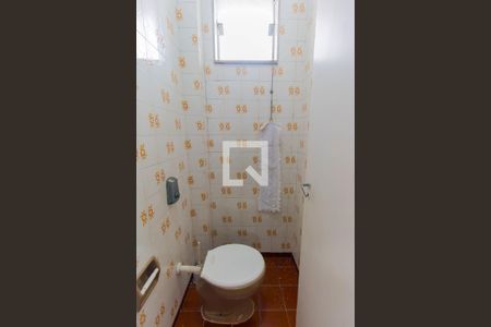 Casa à venda com 300m², 4 quartos e 2 vagas Casa à venda com 300m², 4 quartos e 2 vagasBanheiro 3