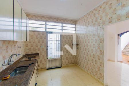 Casa à venda com 300m², 4 quartos e 2 vagas Casa à venda com 300m², 4 quartos e 2 vagasCozinha