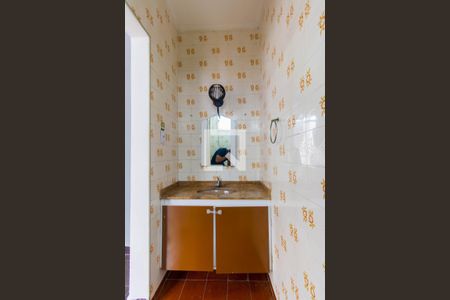 Casa à venda com 300m², 4 quartos e 2 vagas Casa à venda com 300m², 4 quartos e 2 vagasBanheiro 3